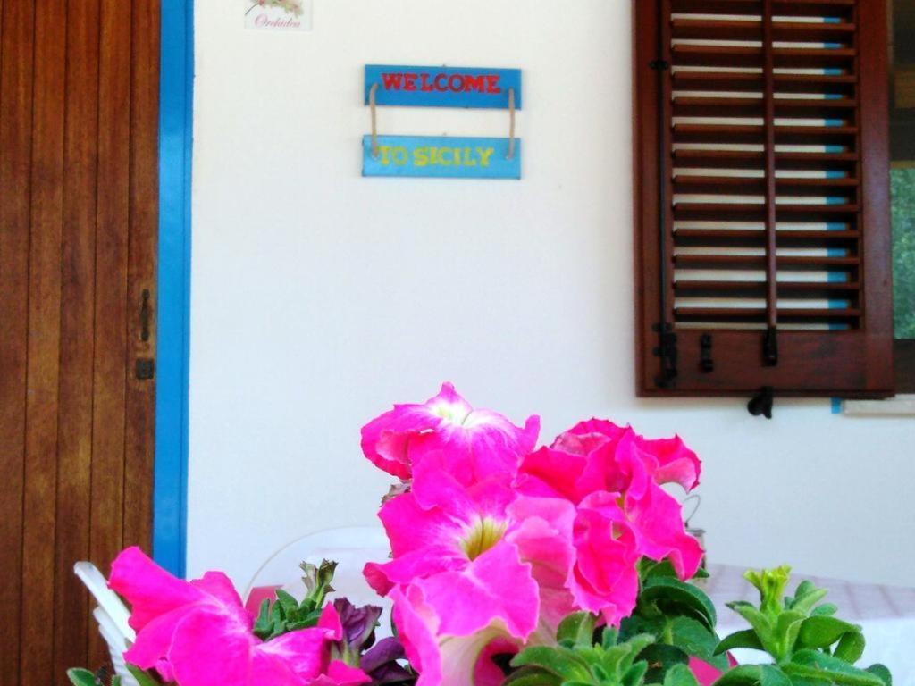 Di Scopello - *