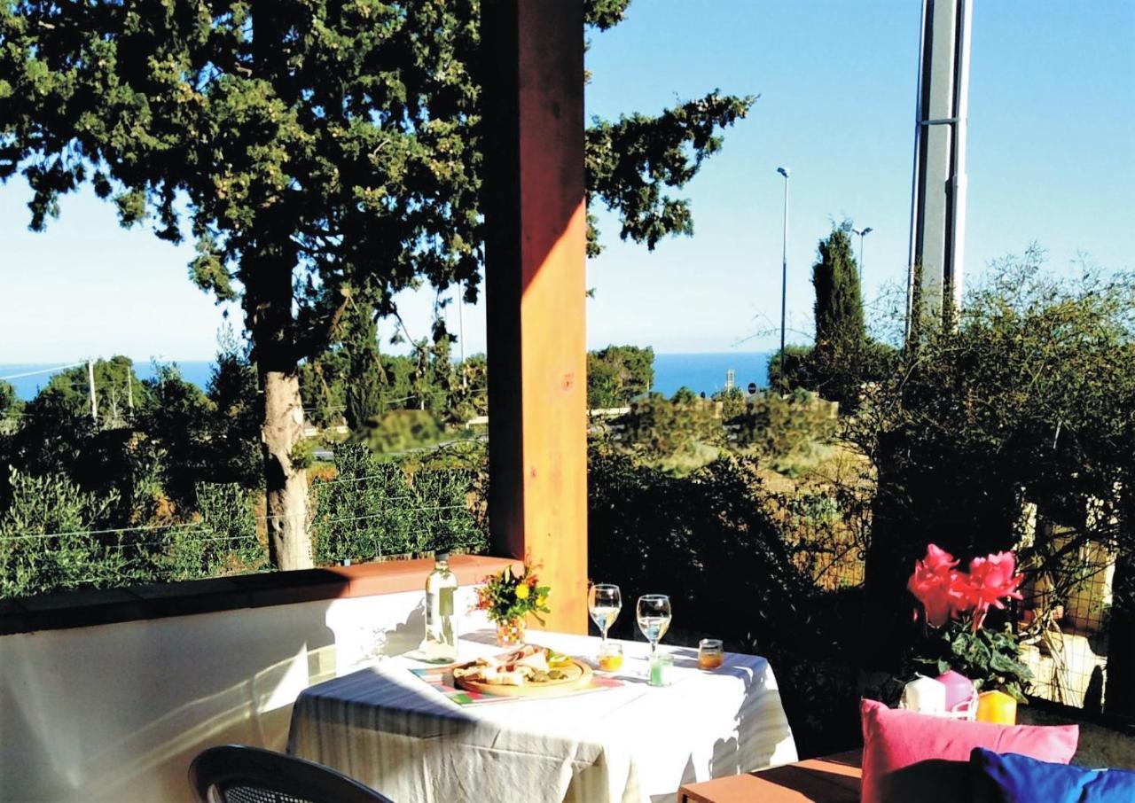 Di Scopello - *